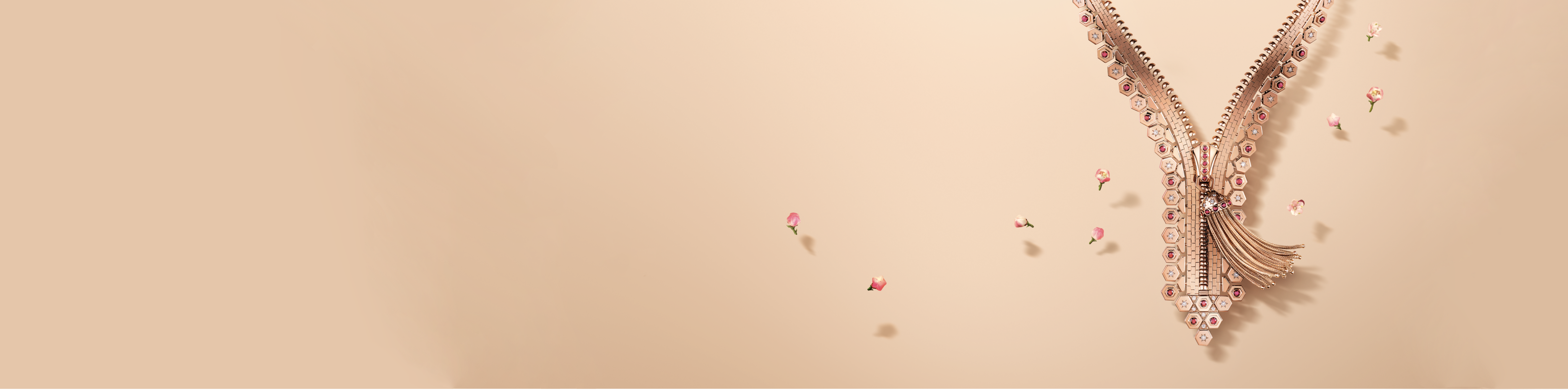 흰색 표면에 분홍색 꽃